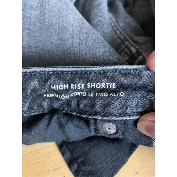 Universal Thread Women High Rise Shortie Denim Shorts Size 4/27R Gray Button Fly - Picture 5 of 6